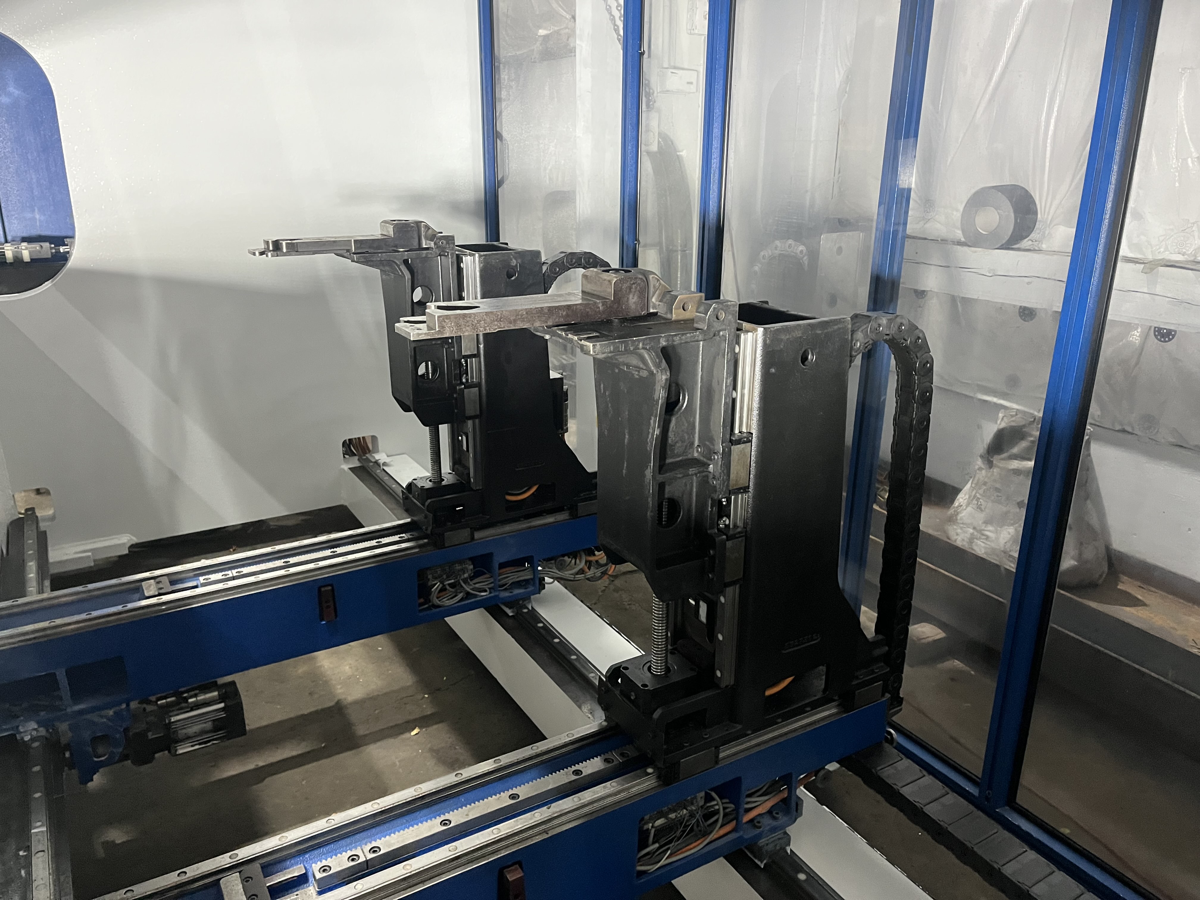 352 Ton X  14’ 2006 Trumpf Trumabend V320 CNC Hydraulic Press Brake 